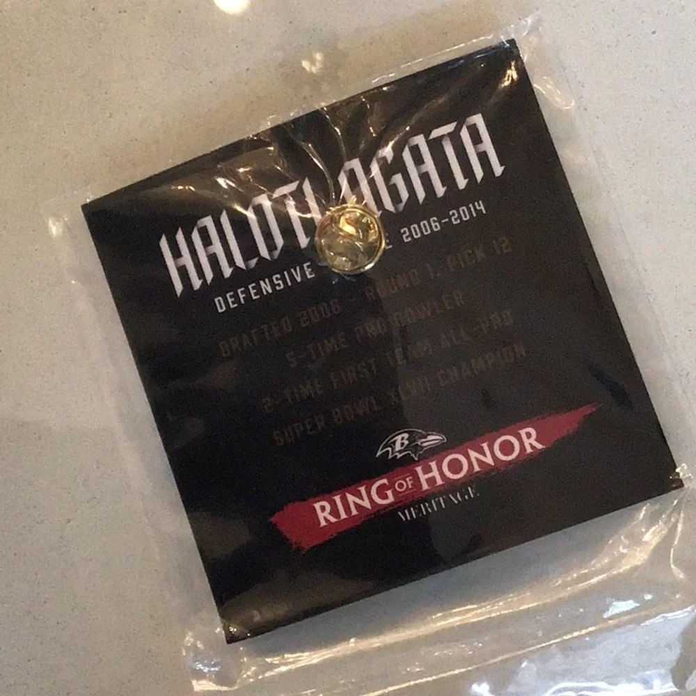 Baltimore ravens NFL HALOTI NGATA memorabilia 92 Commemorative Pin